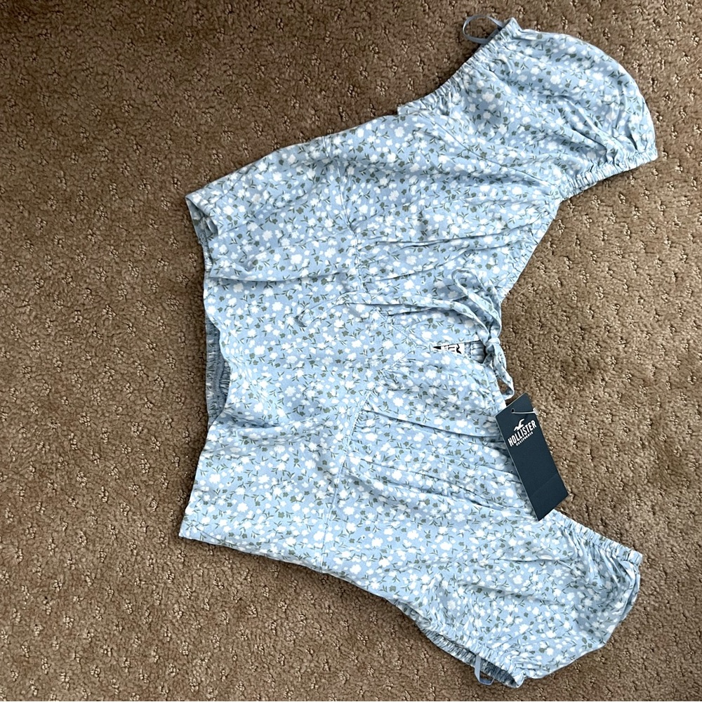 Hollister light blue crop top